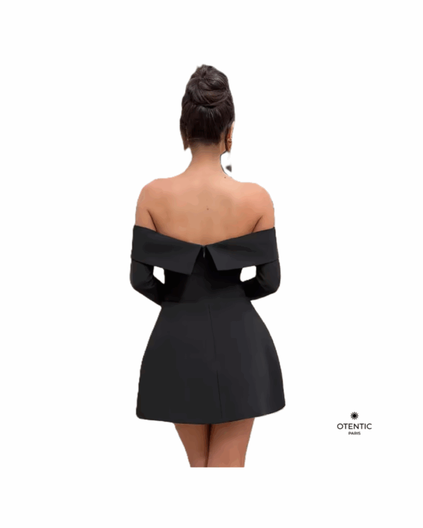 Robe élégante noir dos