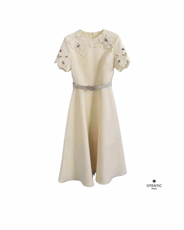 Robe "Éclat Floral" blanche